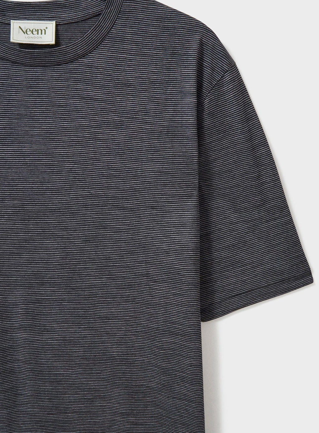 T-shirt en jersey de laine mérinos à rayures anthracite