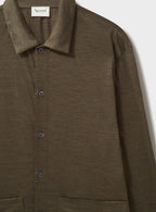 Gilet en jersey de laine mérinos à rayures couleur camel