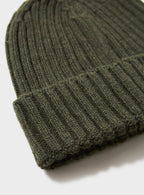 Bonnet côtelé en cachemire olive