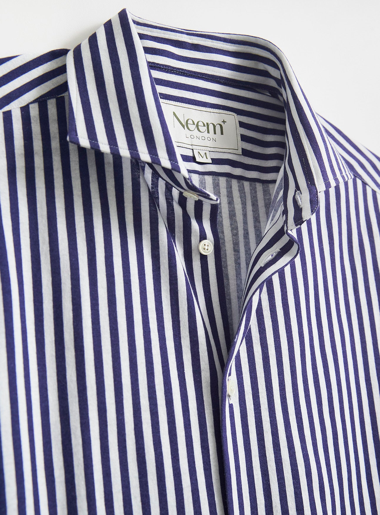 Chemise col cassé rayée moderne recyclée