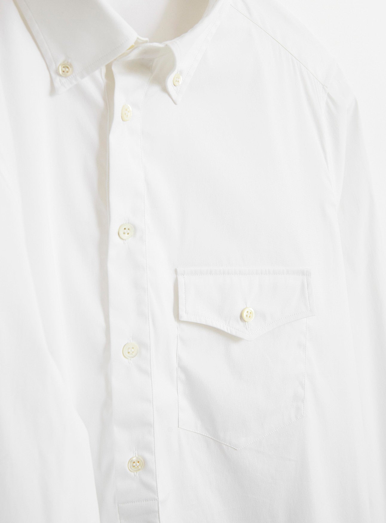 Chemise popover moderne en oxford blanc italien recyclé à col boutonné