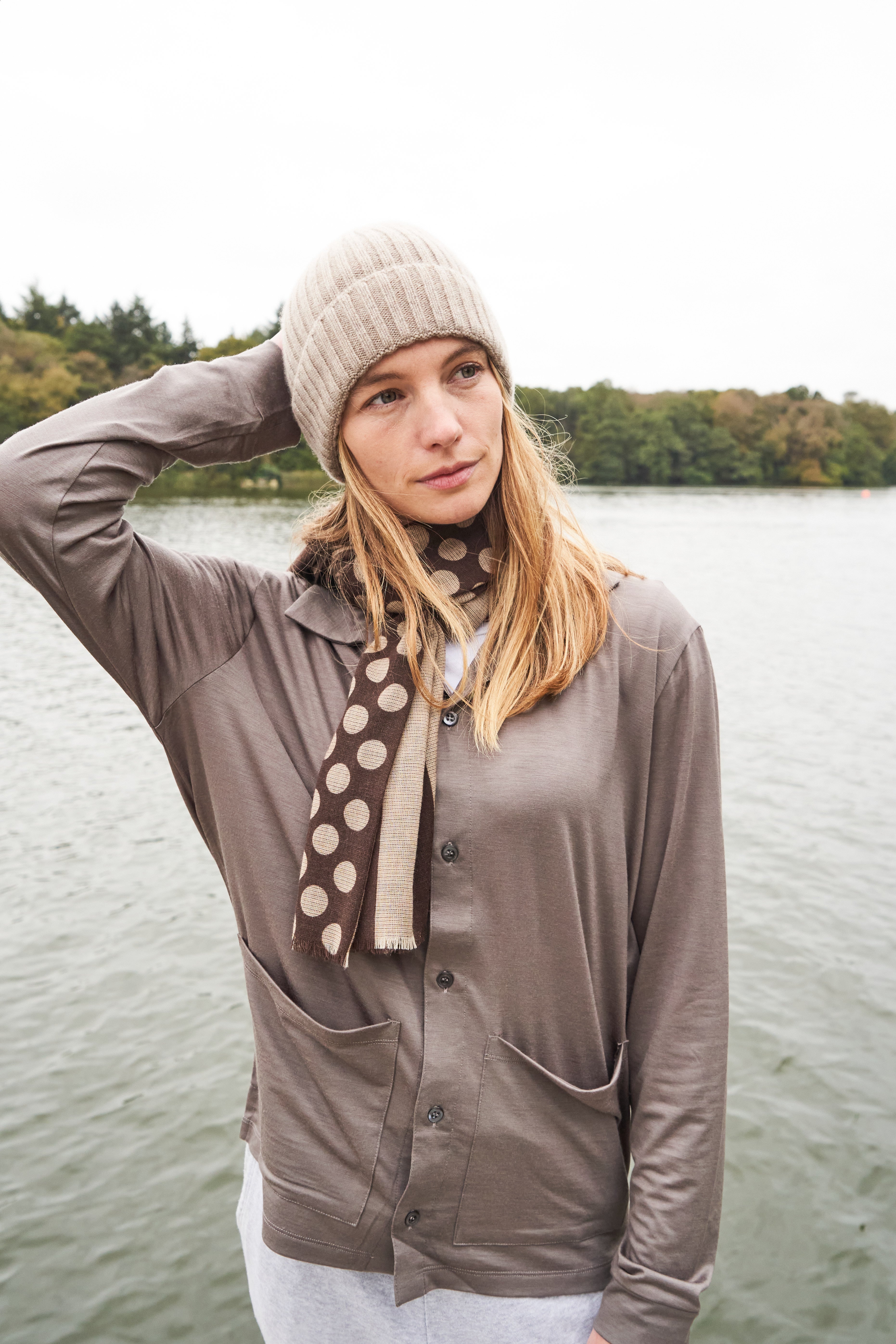 Gilet en jersey extensible de laine mérinos couleur avoine